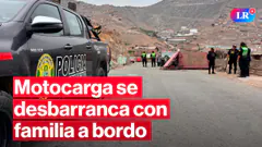 Anillo Vial: moto de carga se desbarranca con familia a bordo y deja tres fall3cidos | #EnVivoLR
