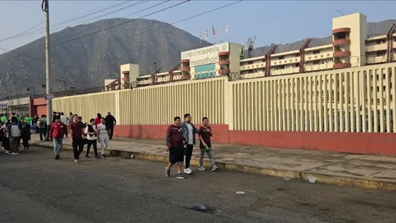 Reproducir: 🔴LA PREVIA - UNIVERSITARIO vs SPORT BOYS | La Interna⚽