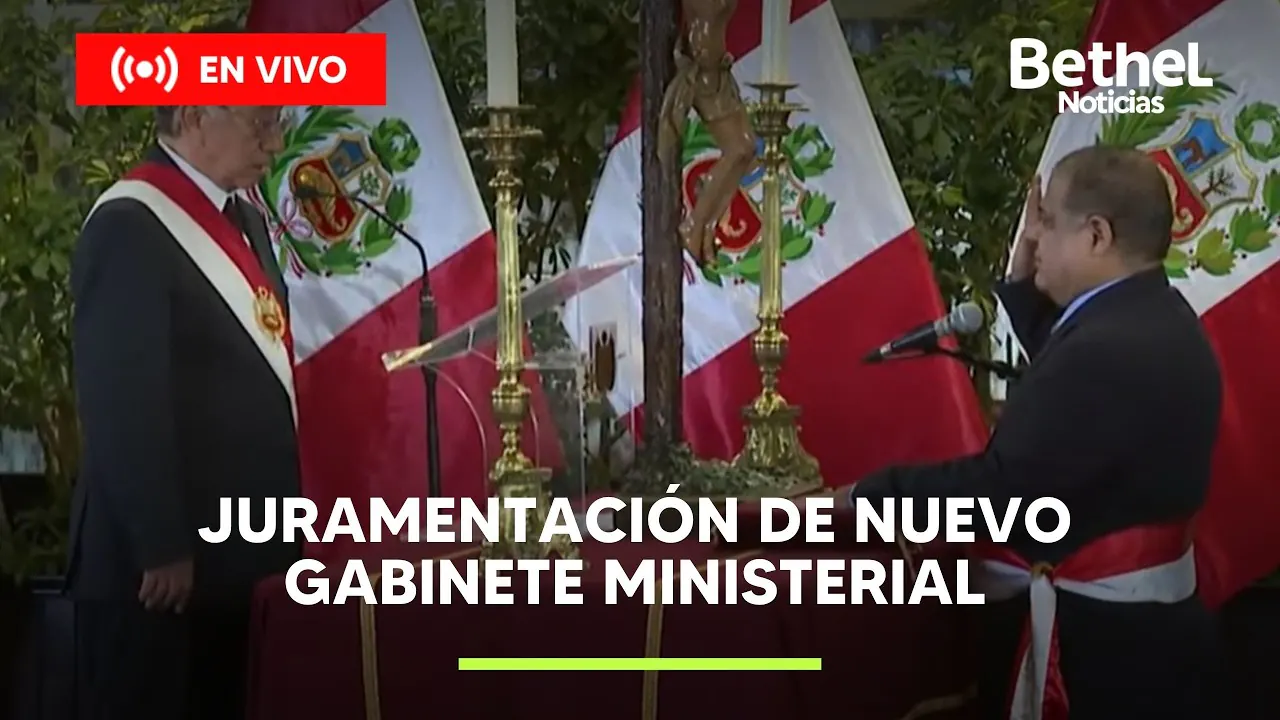 Reproducir: PDTE. BALCÁZAR TOMA JURAMENTO A NUEVO GABINETE MINISTERIAL