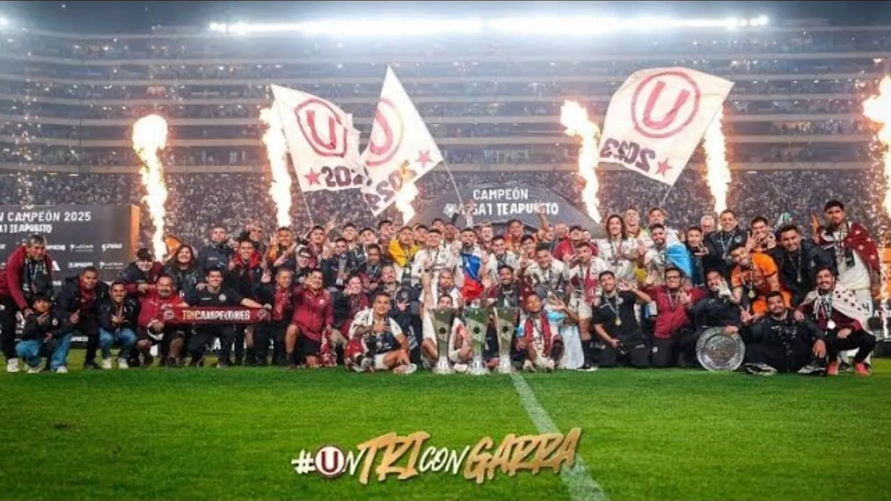 Reproducir: ¡PREMIACIÓN DEL TRICAMPEON! ¡ANÁLISIS EN CALIENTE DEL UNIVERSITARIO VS DEPORTIVO GARCILASO!