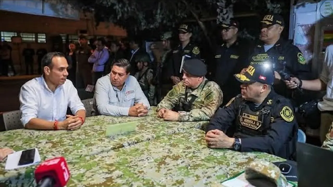 Reproducir: JERÍ con apoyo EEUU militariza Lima | Croxatto vs Cancilleria peruana | Estado de emergencia -08 nov
