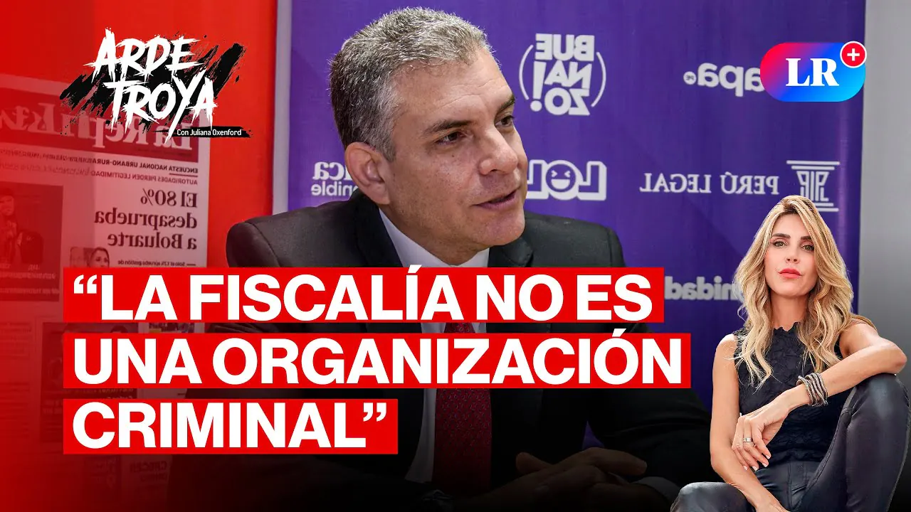 Reproducir: RAFAEL VELA ¿seguirá en la FISCALÍA? | Arde Troya con JULIANA OXENFORD