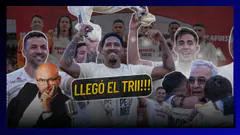 ¡UNIVERSITARIO TRICAMPEÓN DEL FÚTBOL PERUANO!