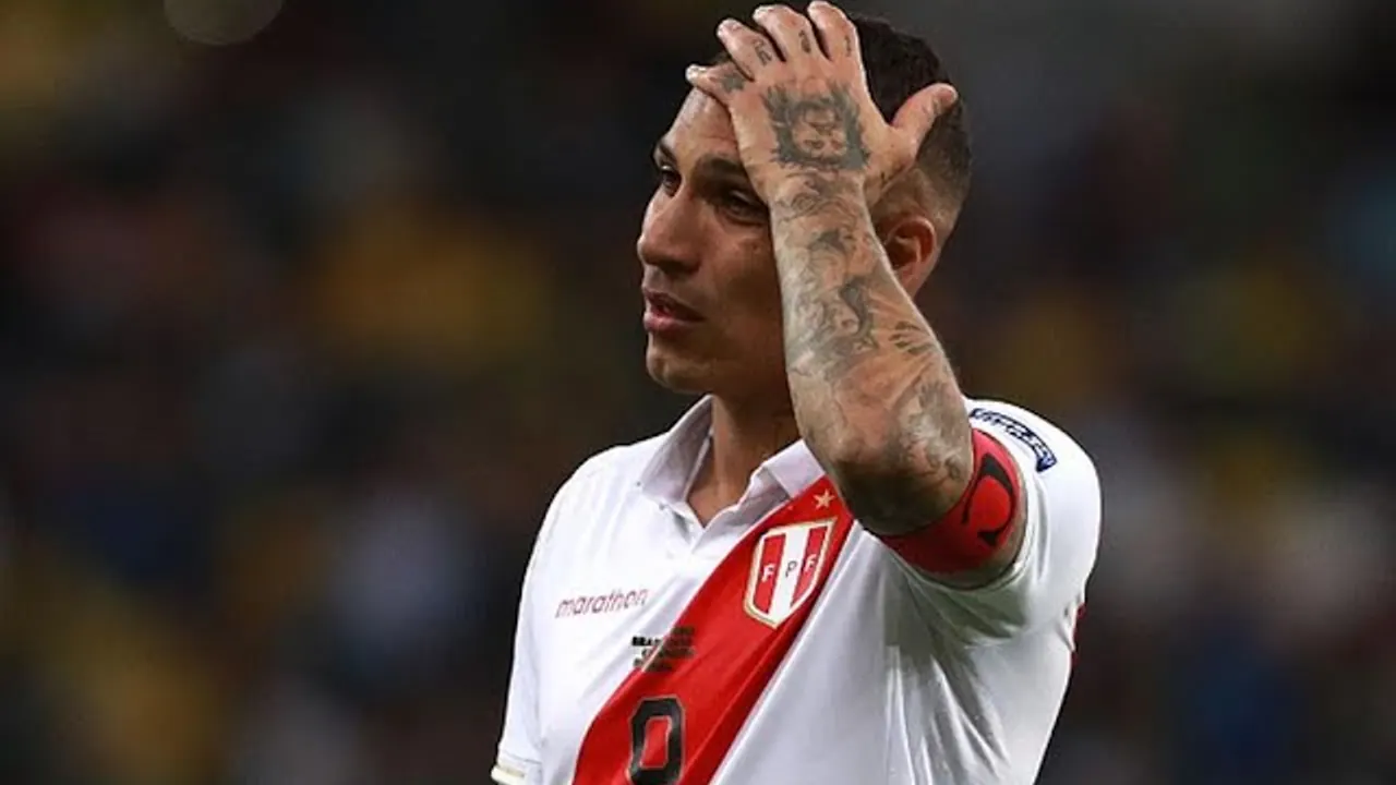 Reproducir: PAOLO GUERRERO SE DESPIDE DE LA SELECCIÓN PERUANA: "SIENTO QUE ANTE PARAGUAY SERÁ MI ÚLTIMO PARTIDO"